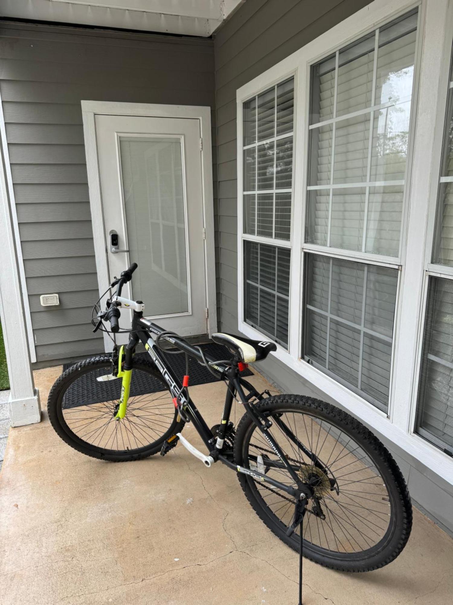 Spacious In A House Homestay Gainesville
